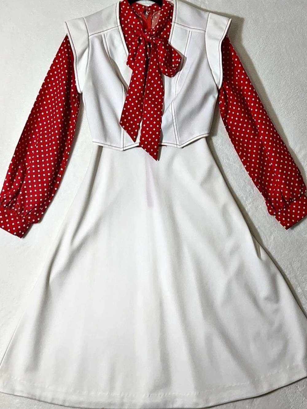 Vicky Vaughn Juniors Vintage A-Line Geometric Mini Dress White & Red Western SM